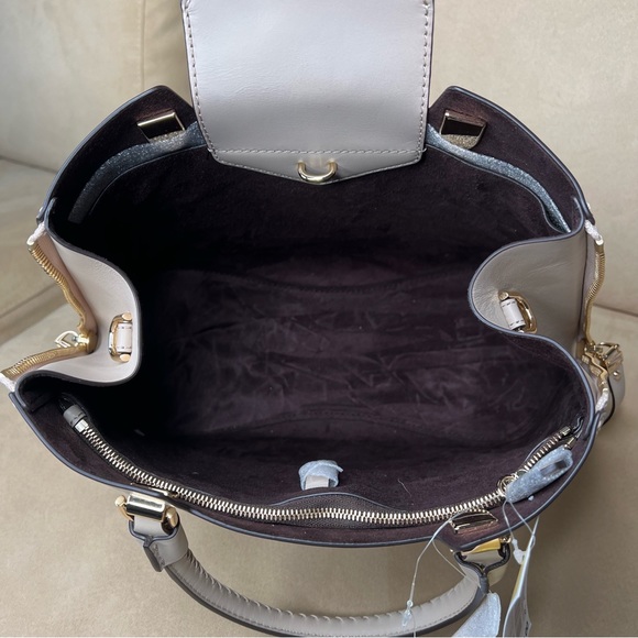 MICHAEL KORS BLAKELY MEDIUM TOTE IN OAT - Picture 3 of 4